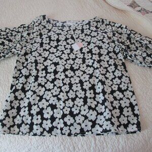 NWT Before You With Love Size Small Top, Black w/Ivory Flowers, 6 Ruffle Sleeves